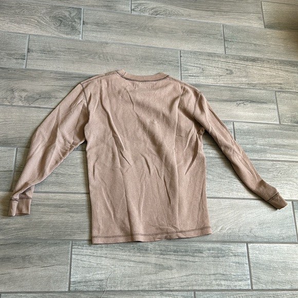 Hollister knit long sleeve - Picture 3 of 3